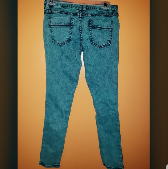 Green jeans - Picture 2 of 3